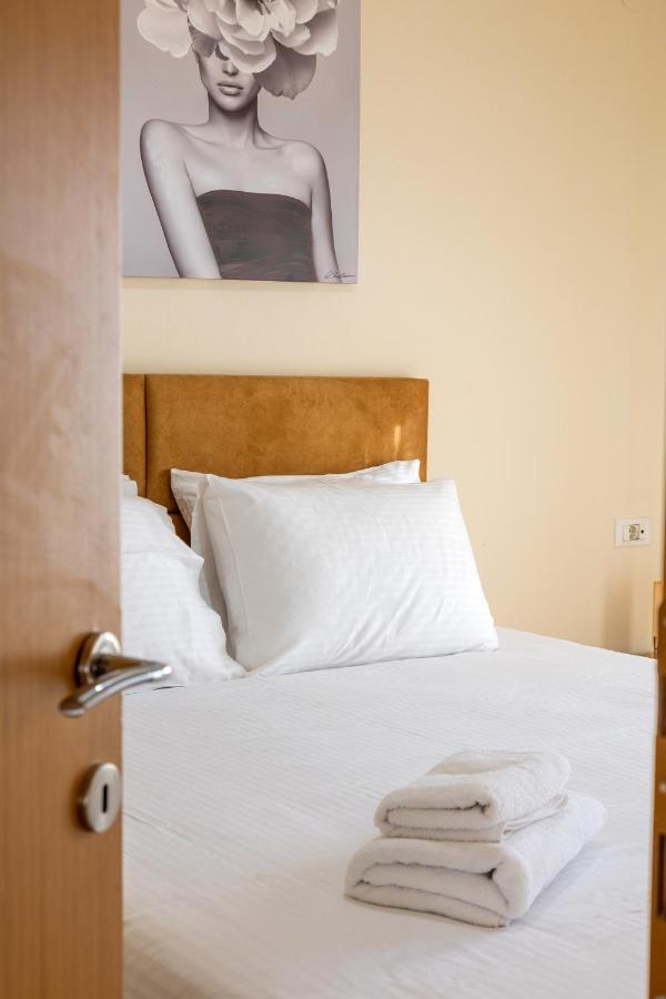 Zephyrus Cityscape Condo,By Idealstay Experience Heraklion Exterior foto